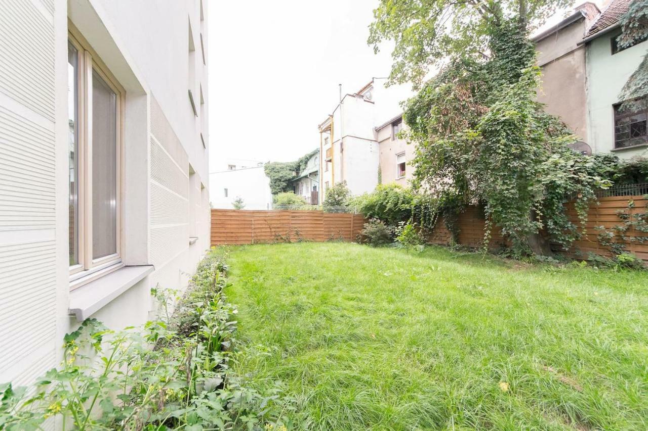 Private Garden In City Center P4You Pl Краков Экстерьер фото